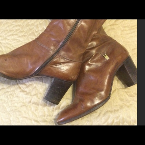 SOLD.    Salvatore Ferragamo boots size 10AA 
Cognac/brown - Picture 2 of 11